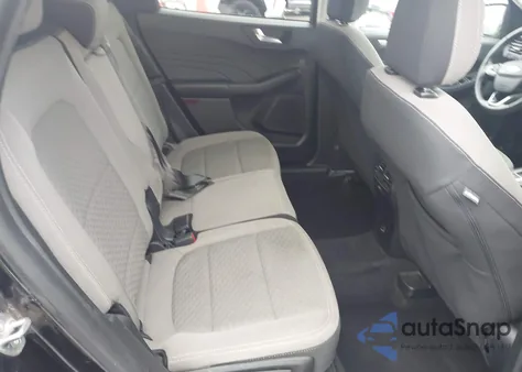 2021 Ford Escape Se z USA, uszkodzony, nr VIN 1FMCU0G65MUB18003